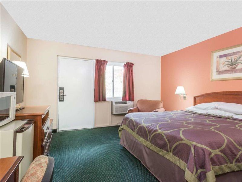 Days Inn By Wyndham Lenox Ma Kültér fotó