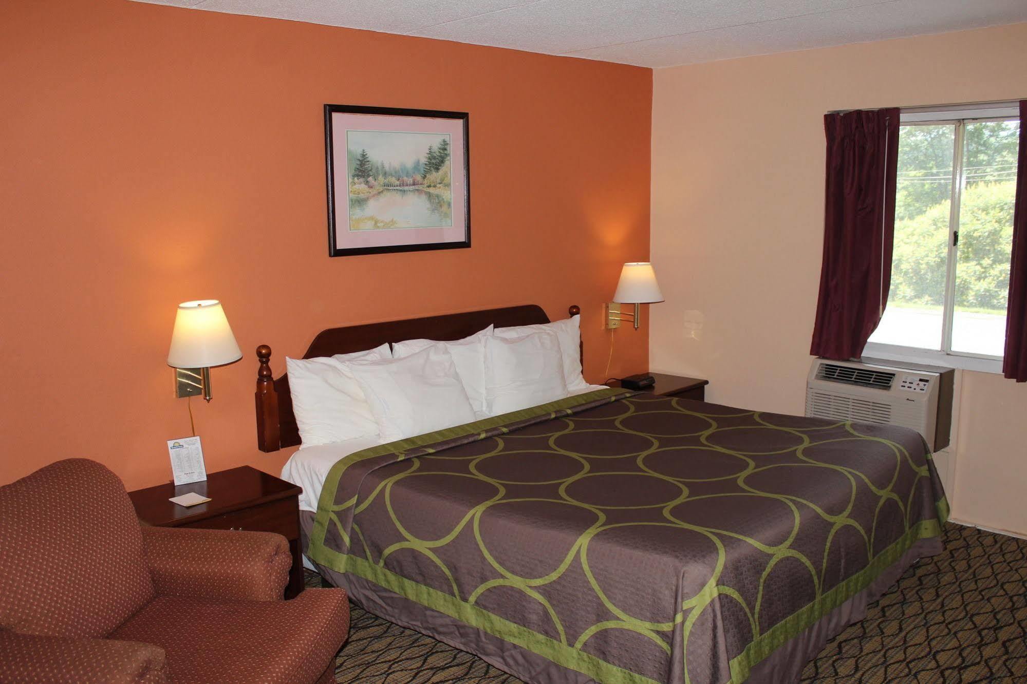 Days Inn By Wyndham Lenox Ma Kültér fotó